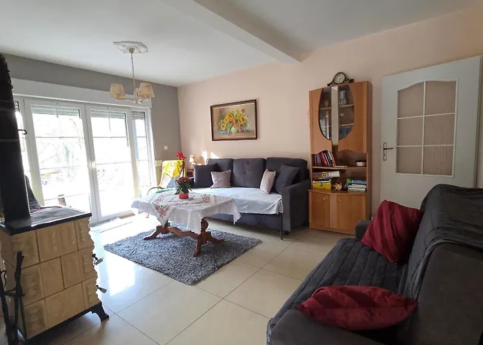 Dom Nad Jeziorem Oblasek Апартаменты *